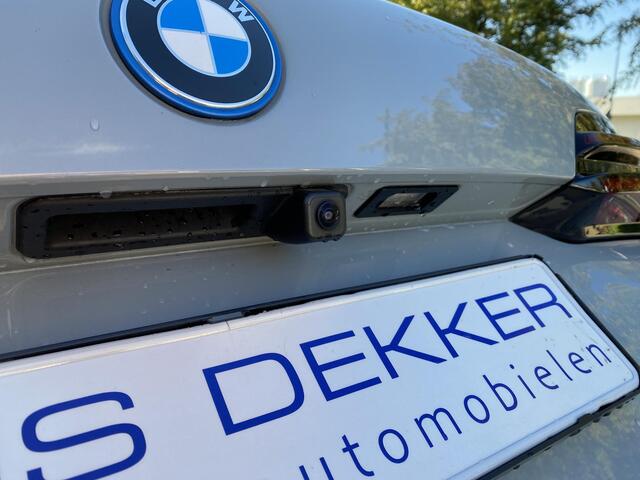BMW X5 xDrive50e M-Sport / Pano / Trekhaak / 360 Camera / Harman kardon / Stoel massage, verwarming en koeling / Stuurverwarming