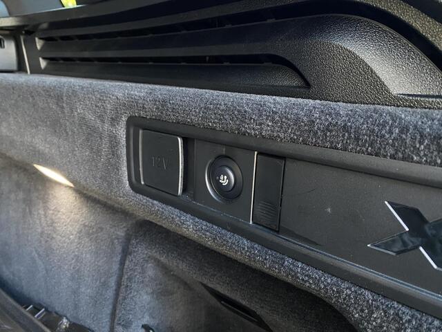 BMW X5 xDrive50e M-Sport / Pano / Trekhaak / 360 Camera / Harman kardon / Stoel massage, verwarming en koeling / Stuurverwarming