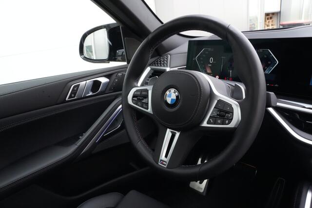 BMW X6 M60i xDrive 531pk Panoramadak/360camera/HK/HUD