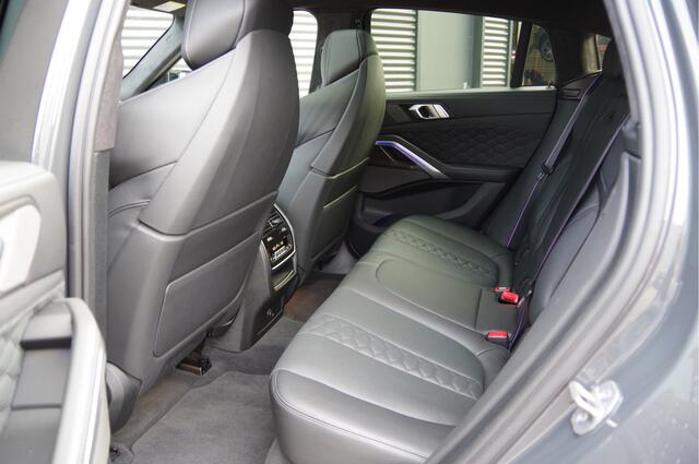 BMW X6 M - Competition LASERLIGHT, PANODAK, MEMORY, TREKHAAK, ALCANTARA HEMEL, SPORTSTOELEN, CARBON