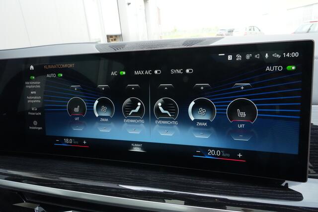 BMW X6 M60i xDrive 531pk Panoramadak/360camera/HK/HUD