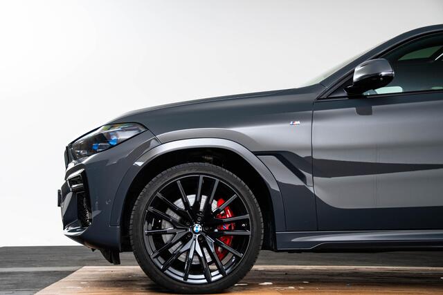 BMW X6 M50i High Executive Panoramadak - Comfortstoelen - CraftedClarity - Akoestische ramen - Comfort Access - Active Cruise Control - Head up - Harman Kardon - Entertainmentsysteem Professional - Zonnescherm achter -
