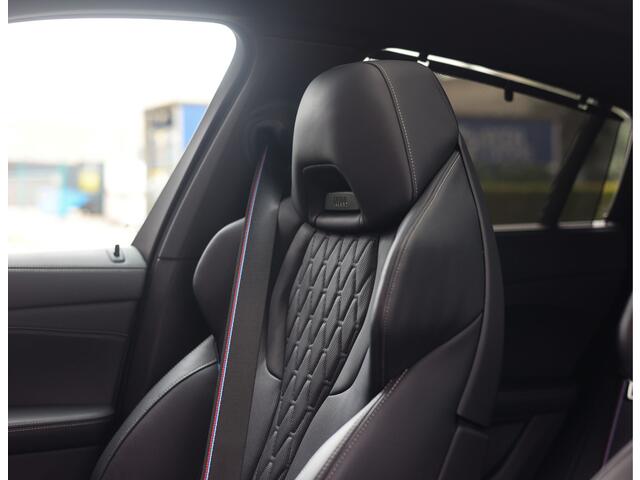 BMW X6 40i xDrive | Pano - Trekhaak - HUD