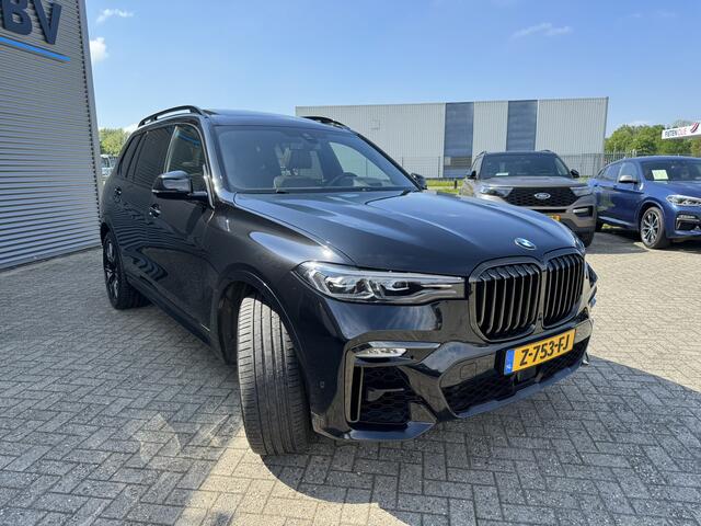 BMW X7 xDrive40d 340 PK High Executive M Sport Executive Drive Pro 7 Zits Trekhaak Panoramadak Harman- Kardon ACC 4WD besturing Luchtvering Standkachel Stuurverwarming Stoelventilatie 360 Graden Camera BMW Garantie