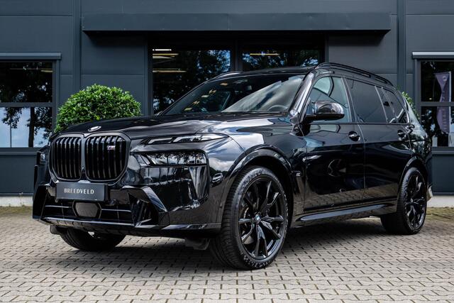 BMW X7 M60i xDrive 7P 530pk, Individual, Panorama