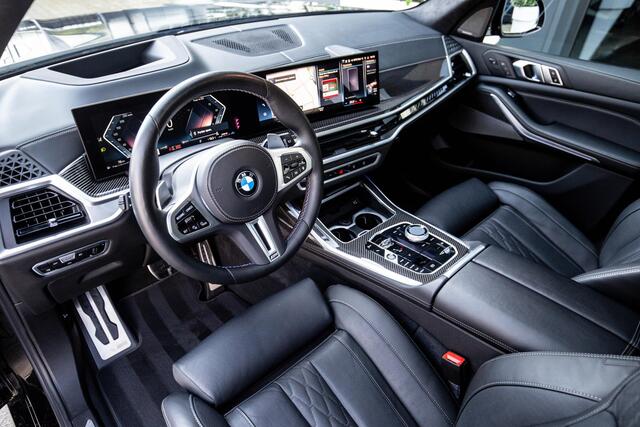 BMW X7 M60i xDrive 7P 530pk, Individual, Panorama