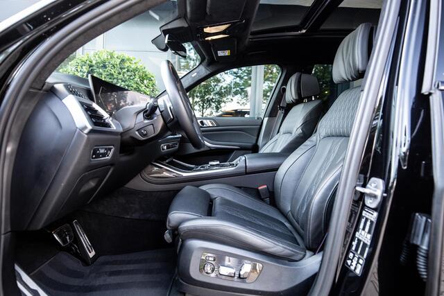 BMW X7 M60i xDrive 7P 530pk, Individual, Panorama