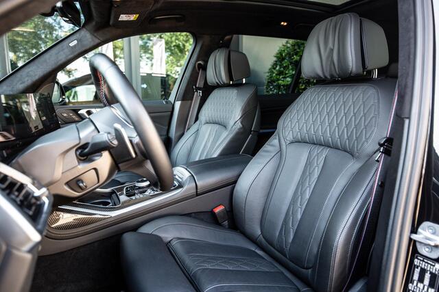 BMW X7 M60i xDrive 7P 530pk, Individual, Panorama