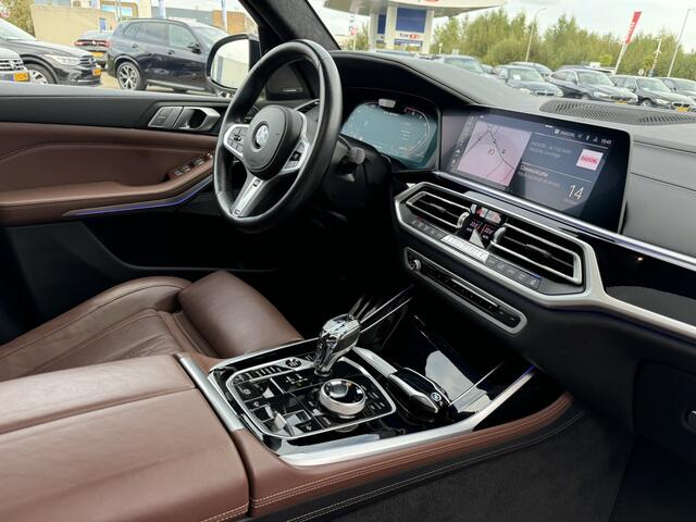 BMW X7 M50i High Executive M Sport Executive Drive Pro 7-Zits Skylounge Laser Licht 22 Inch Stoelventilatie stuurverwarming Harman-Kardon Carplay Rear Seat Entertainment Night Vision Standkachel