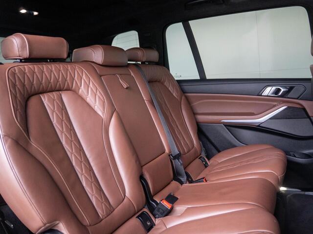 BMW X7 M50d High Executive | M-Sportpakket | 22 inch | Executive Drive Pro | Clarity Glas Interieur | Driving Assistant Professional | BMW Laserlight | Harman Kardon