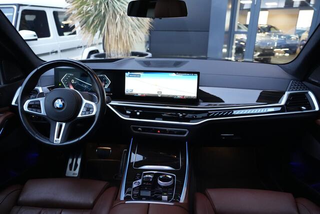 BMW X7 M60i xDrive 531pk Panoramadak/Stoelverwarming/360Camera