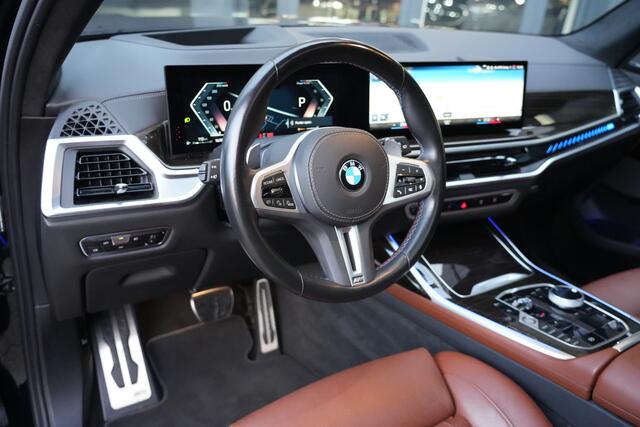 BMW X7 M60i xDrive 531pk Panoramadak/Stoelverwarming/360Camera