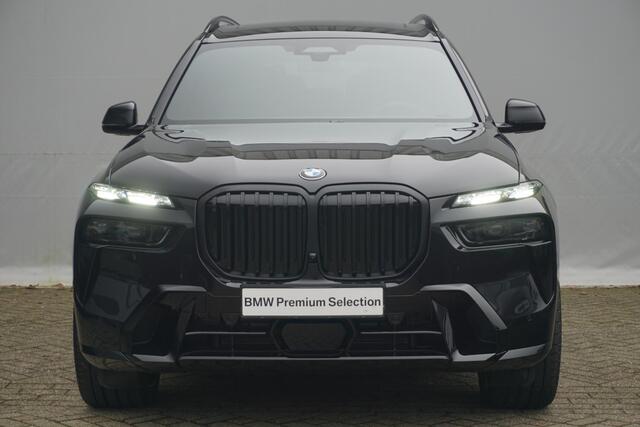 BMW X7 xDrive40i M Sport Pro / Comfort Stoelen / Trekhaak / Massage Stoelen / Sky Lounge / Driving Assistant Professional