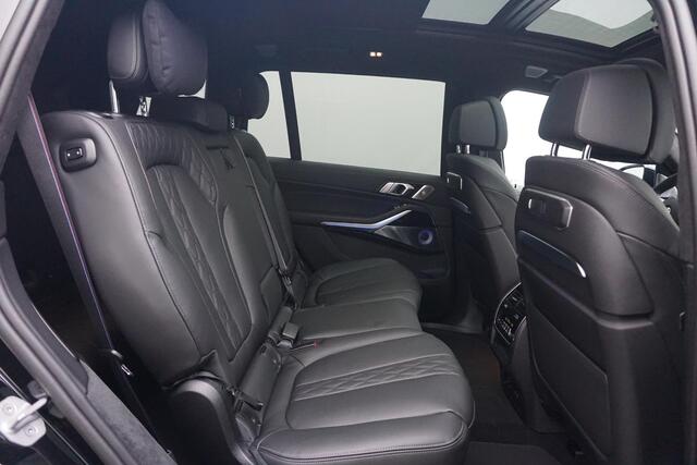 BMW X7 xDrive40i M Sport Pro / Comfort Stoelen / Trekhaak / Massage Stoelen / Sky Lounge / Driving Assistant Professional