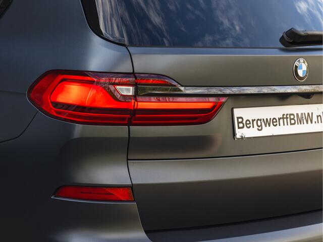 BMW X7 M50i - 6-Zits - Edition ''Dark Shadow'' - 1-Hand - Bowers & Wilkins - Standkachel