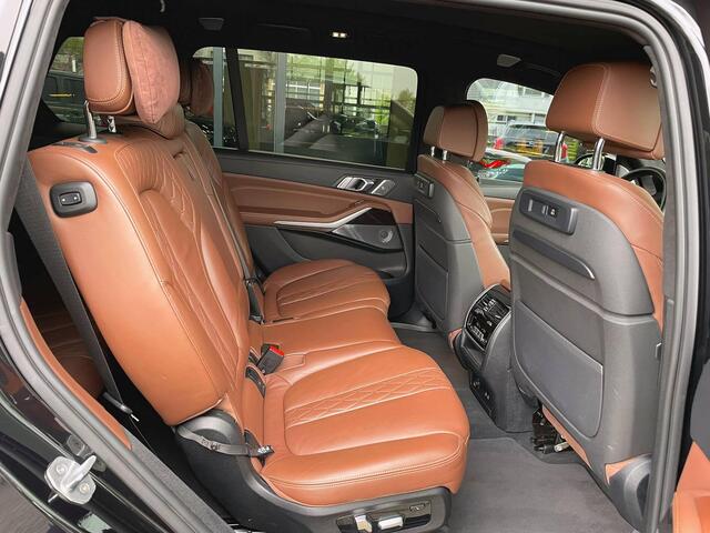 BMW X7 M50d High Executive | 7-zitter | Bowers & Wilkins | Drive Pro | ALU 22"| CoPilot Pack | Achterassturing | NL auto | Dealer onderhouden | Uitkl.Trekhaak