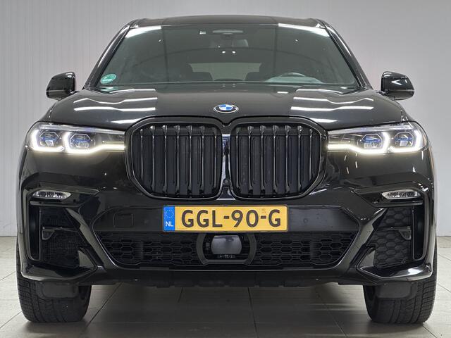 BMW X7 M50d High Executive/ 400pk/ Automaat/ Trekhaak/ Panorama-Dak/ Harman-Kardon/ Virtual Dashb./ 22'' LMV/ Luchtvering/ Memory/ Zwarte-Hemel/ 360°Camera/ Shadowline/ Ambient light/ Stoelverw./ Keyless/ Leder.
