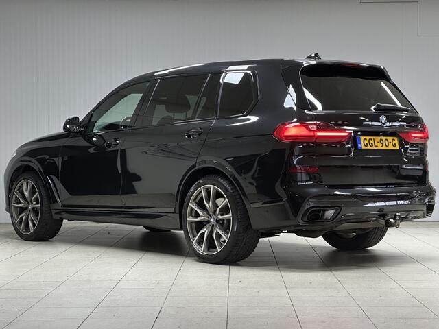 BMW X7 M50d High Executive/ 400pk/ Automaat/ Trekhaak/ Panorama-Dak/ Harman-Kardon/ Virtual Dashb./ 22'' LMV/ Luchtvering/ Memory/ Zwarte-Hemel/ 360°Camera/ Shadowline/ Ambient light/ Stoelverw./ Keyless/ Leder.