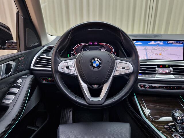 BMW X7 xDrive40i *INDIVIDUAL* FULL OPTION / Massage / SKY LOUNGE Panorama / 22'' ALU / LASER / Entertainment / 7-Persoons / Trekhaak