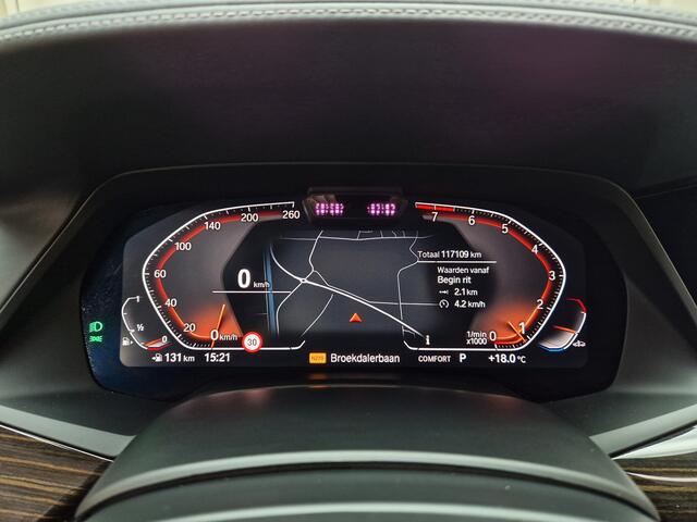 BMW X7 xDrive40i *INDIVIDUAL* FULL OPTION / Massage / SKY LOUNGE Panorama / 22'' ALU / LASER / Entertainment / 7-Persoons / Trekhaak