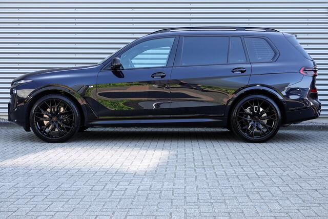 BMW X7 xDrive40i 7 Pers. M Sport | Pano | trekhaak | Massage | Carbon | M stoelen | Head-up | 23 Inch |