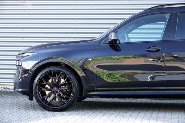 BMW X7 xDrive40i 7 Pers. M Sport | Pano | trekhaak | Massage | Carbon | M stoelen | Head-up | 23 Inch |