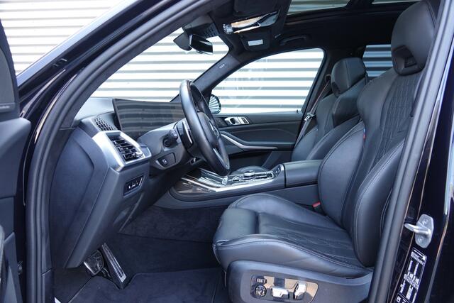 BMW X7 xDrive40i 7 Pers. M Sport | Pano | trekhaak | Massage | Carbon | M stoelen | Head-up | 23 Inch |