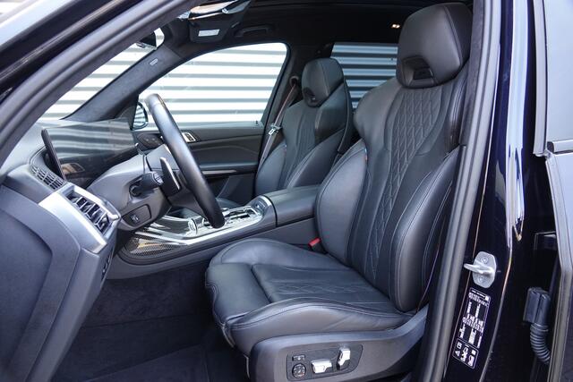 BMW X7 xDrive40i 7 Pers. M Sport | Pano | trekhaak | Massage | Carbon | M stoelen | Head-up | 23 Inch |