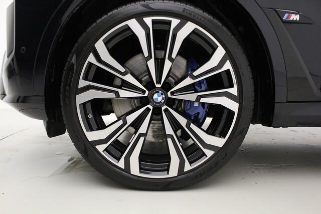 BMW X7 M60i xDrive | 23'' | Panorama Sky Louge | Stoel Ventilatie + Massage | Stand Kachel | Alcantara Hemel bekleding | Harmen Kardon | NP 235.746,- | Soft Close | El. Trekhaak