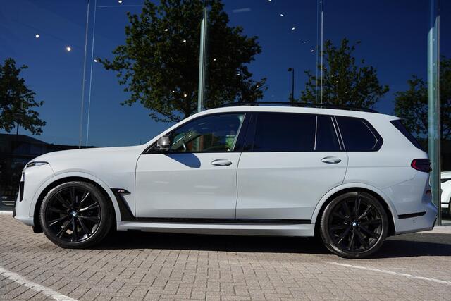BMW X7 60 I X DRIVE 6 P / Individual / Sky Lounge / BTW