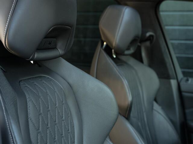 BMW X7 xDrive40i High Executive 7P | Panoramadak | Alcantara Hemel | Harman/Kardon | Iconic Glow | Stoelventilatie + Massage | Actice Cruise | Ambiance Interieur | HUD | Luchtvering |
