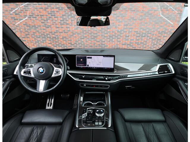 BMW X7 40i xDrive | Skylounge - B&O - Massage