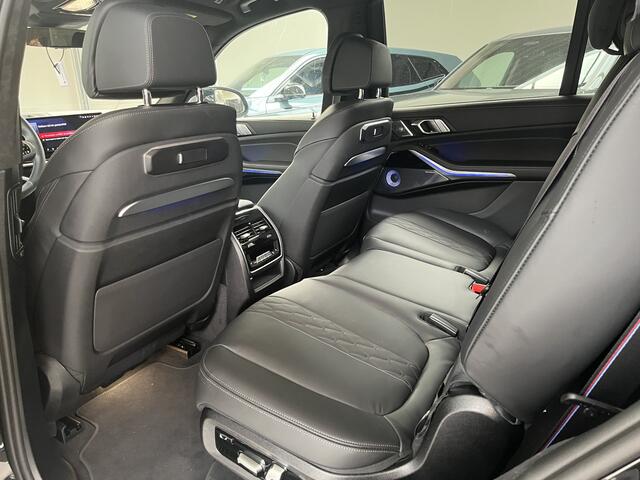 BMW X7 M60i xDrive | 22"| Trekhaak | Pro | M-Sportuitlaat | Sky Lounge | Bowers & Wilkins | Driving Assistant Professional