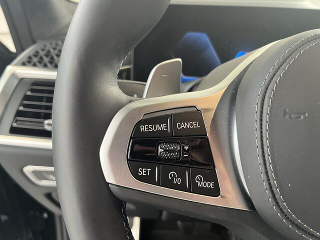BMW X7 M60i xDrive | 22"| Trekhaak | Pro | M-Sportuitlaat | Sky Lounge | Bowers & Wilkins | Driving Assistant Professional