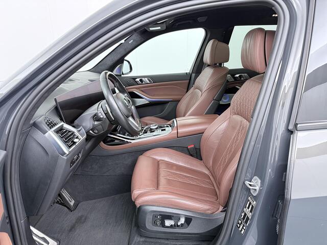 BMW X7 M60i xDrive M-Sport Pro | Skylounge | Head-Up | Adaptive Cruise | Bowers & Wilkens | Stoelventilatie & Verwarming | Trekhaak | Massage | Comfort Access | Zonnescherm achter |