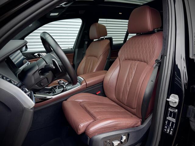 BMW X7 M50i xDrive | Full Option | Pano | B&W | Laser | Massage | Trekhaak |