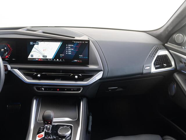 BMW XM High Executive | Driving Assistant Professional | Bowers & Wilkins | Adaptief M Onderstel Professional | Stoelventilatie | 23 inch | Trekhaak