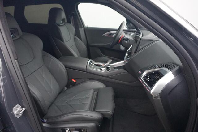 BMW XM 50e Bowers & Wilkins / Trekhaak / Driving Assistant Professional