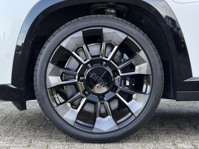 BMW XM 50e | 23" | Individual leder | Harman/kardon | Trekhaak | Co Pilot | Stoelver. + massage + ventilatie