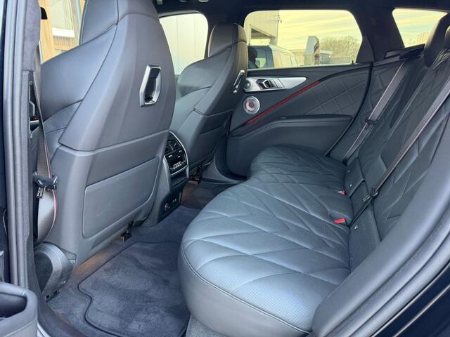 BMW XM Phev 30 KWH | V8 | Driving Assistant | Trekhaak | B&O | Massage