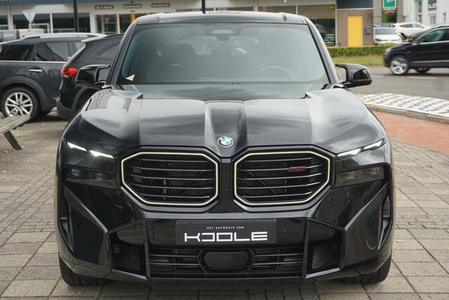 BMW XM PHEV Label Red | M Drivers Package