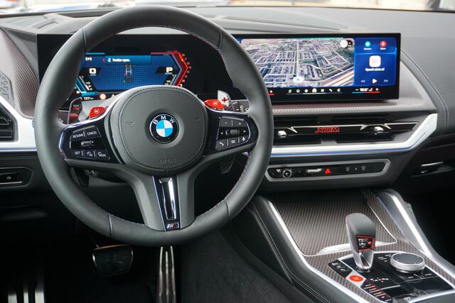 BMW XM PHEV Label Red | M Drivers Package