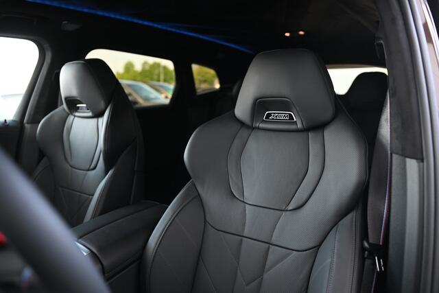 BMW XM PHEV 50e Automaat / Trekhaak / Bowers & Wilkins / M Multifunctionele Stoelen / Adaptief M Onderstel Professional / Parking Assistant Plus / Soft-Close