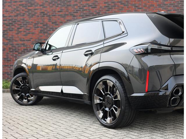 BMW XM PHEV 30 kWh | M Drivers Pack - Bowers&Wilkins