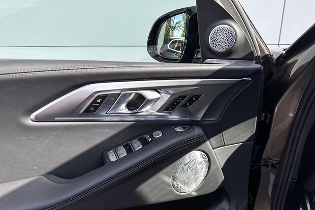 BMW XM PHEV 50e 30 kWh | M-Sport Pro | Bowers & Wilkins | Trekhaak | Driving Assistant Professional