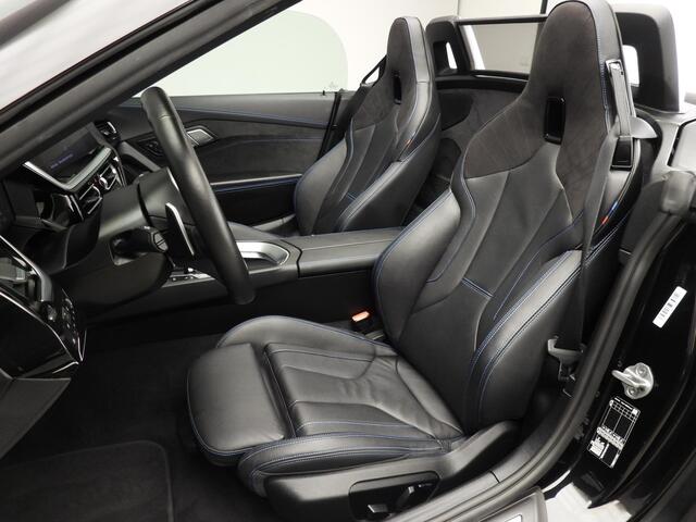 BMW Z4 Roadster sDrive20i | M-Sportpakket | LED | Leder | HUD | Windscherm | Keyles go | Elektr. zetels | DAB | Hifi speakers | Alu 17 inch