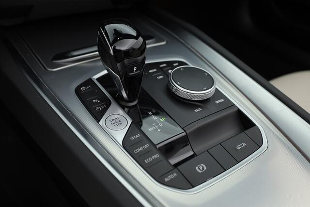 BMW Z4 Roadster M40i High Executive Aut. | HUD | Dodehoek | H&K | Stoel- Stuurverw. | Keyless |