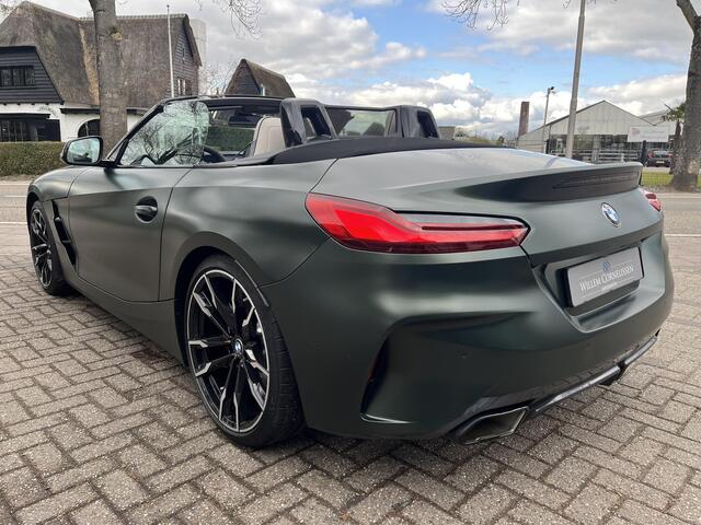 BMW Z4 Roadster M40i High Executive Edi Frozen Green Head Up Camer