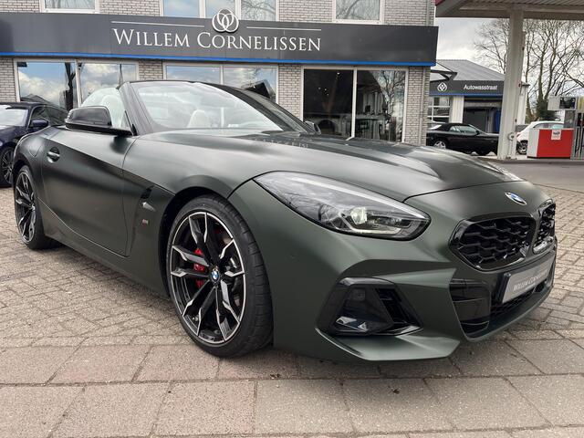 BMW Z4 Roadster M40i High Executive Edi Frozen Green Head Up Camer