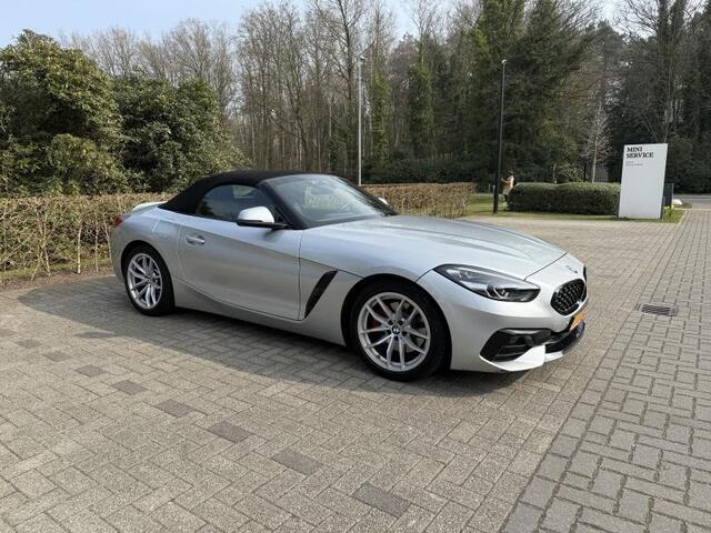 BMW Z4 Roadster sDRIVE20i HIGH EXECUTIVE AUTOMAAT Stoelverwarming | Harman Kardon | Digi cockpit
